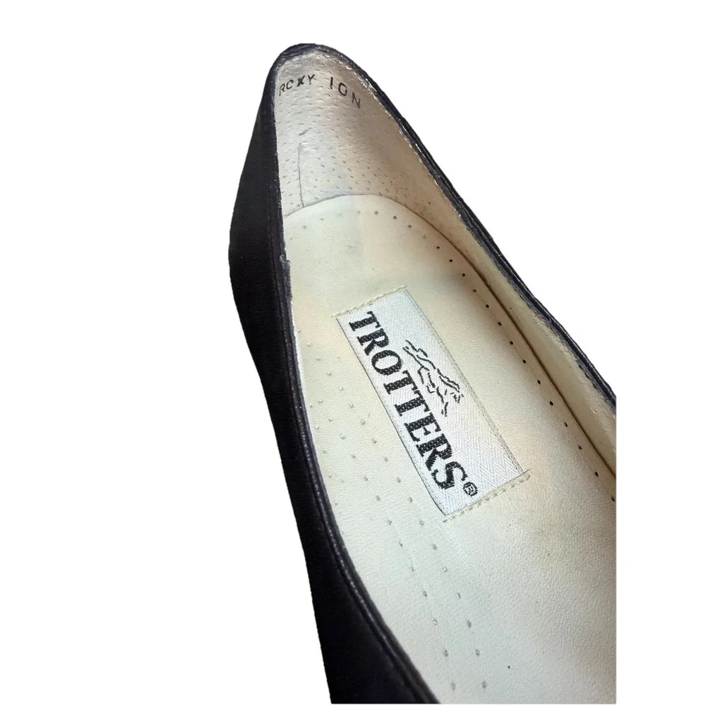 Trotters Vintage Roxy low heel black Leather Lace-Up Pumps Round Toe size 10N